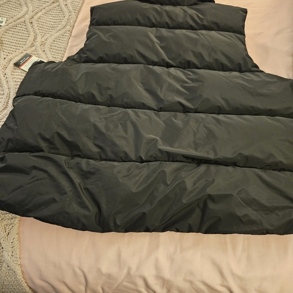 Champion Black Puffer Vest NWT - Picture 6 of 8